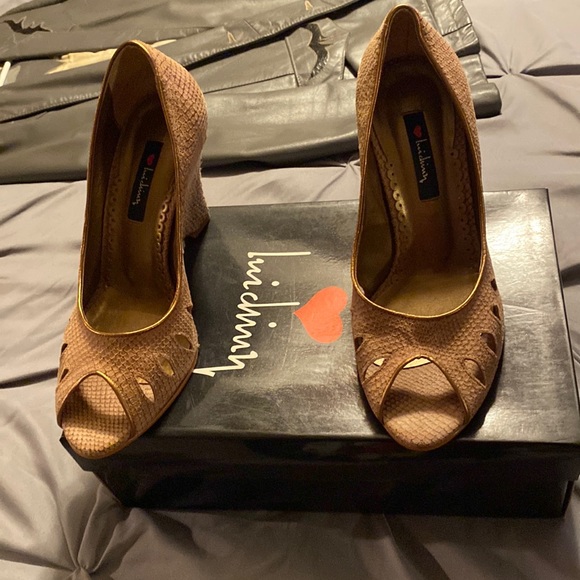 Lui chiny - Picture 1 of 4